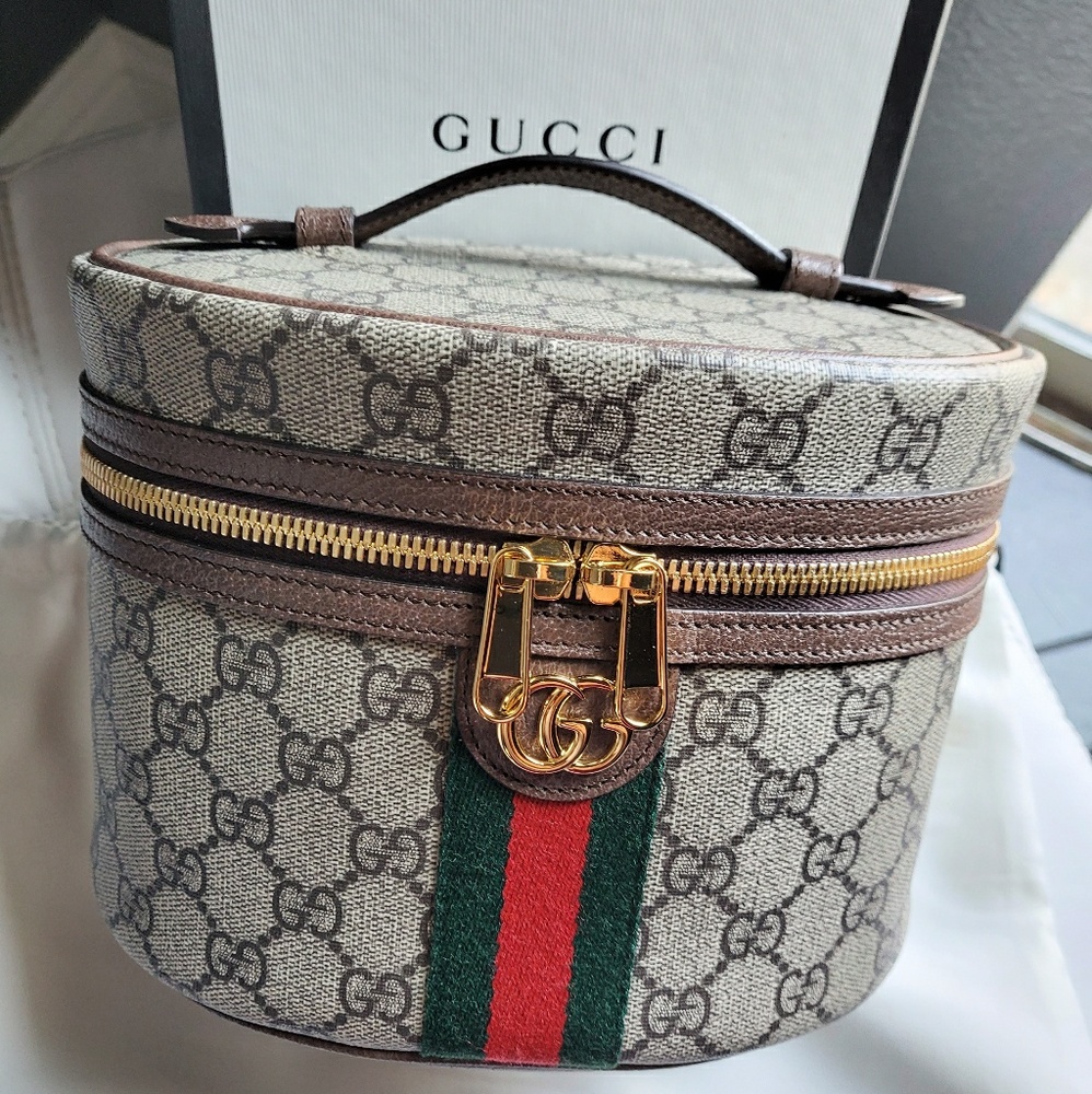 Gucci Supreme Cosmetic Case Handbag